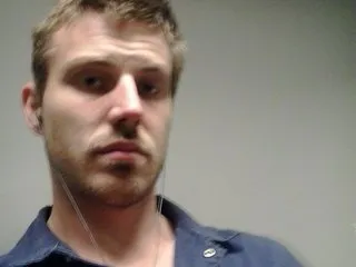 YU-KI00 – webcam model profile photo Image 4