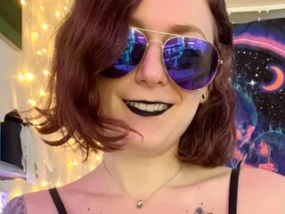 Juliamad – webcam model profile photo Image 2