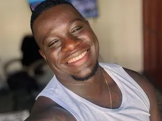 Lovvebirds – webcam model profile photo Image 8