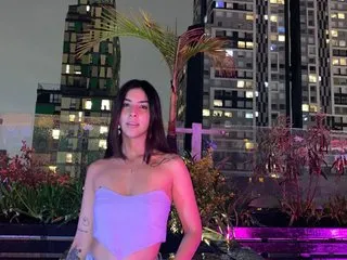 British_EmJess – webcam model profile photo Image 3