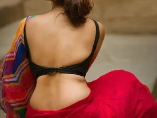 BlondeScarlettx – webcam model profile photo Image 2