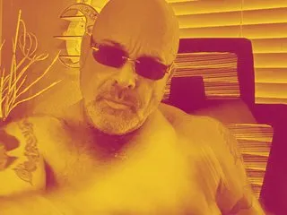 British_EmJess – webcam model profile photo Image 3