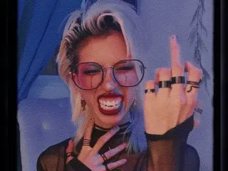 British_EmJess – webcam model profile photo Image 8