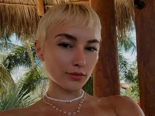 Nataly_Blonde – webcam model profile photo Image 3