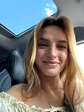 Yamajca – webcam model profile photo Image 11