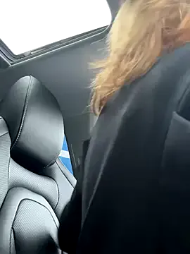 Yamajca – webcam model profile photo Image 15