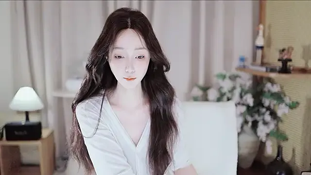 KarinaRouge – webcam model profile photo Image 5