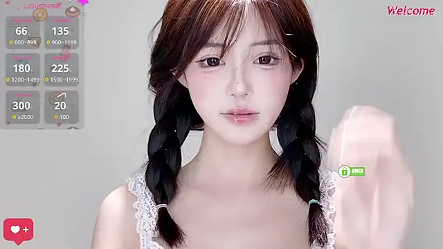 Cute-Lolly – webcam model profile photo Image 2