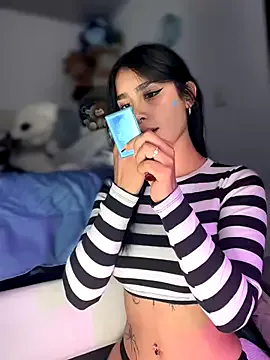 BlondeScarlettx – webcam model profile photo Image 12