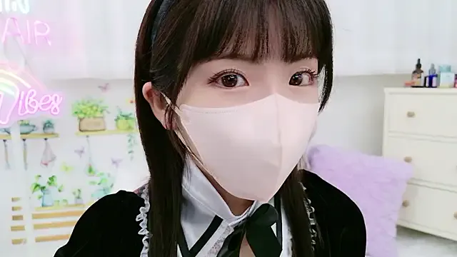 TyleneBuck – webcam model profile photo Image 12