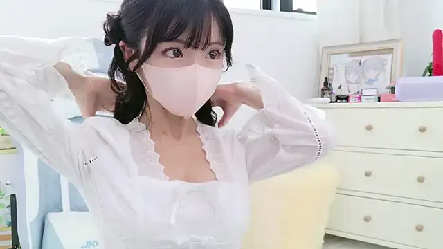 TyleneBuck – webcam model profile photo Image 17