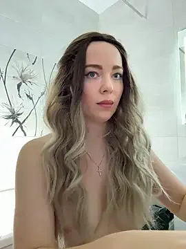 BlondeHott – webcam model profile photo Image 17