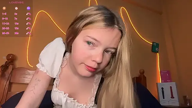 Hanna_Blondee – webcam model profile photo Image 18