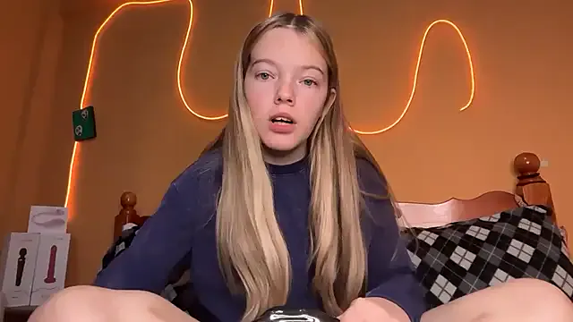 Hanna_Blondee – webcam model profile photo Image 6