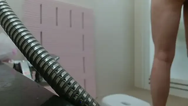 HEYBANANA – webcam model profile photo Image 3