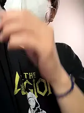 HEYBANANA – webcam model profile photo Image 9