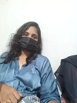 British_EmJess – webcam model profile photo Image 2