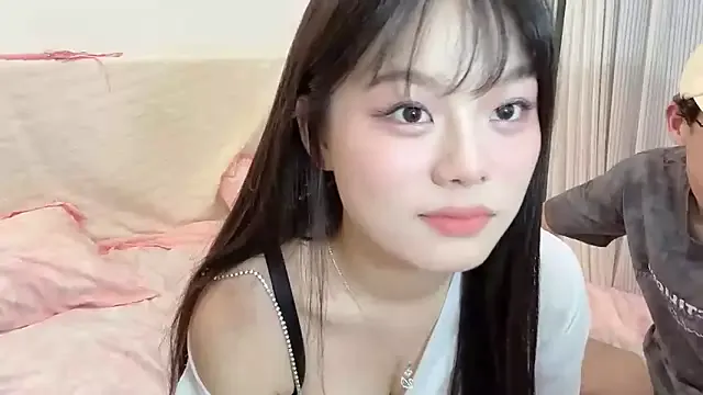 SofiaSins – webcam model profile photo Image 2