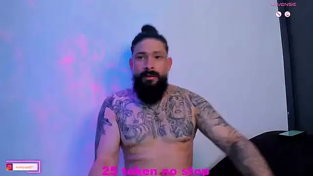 British_EmJess – webcam model profile photo Image 16