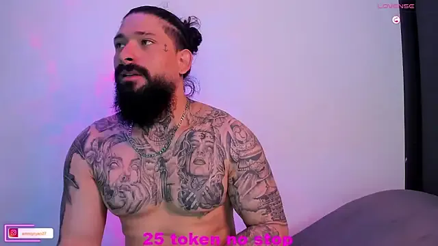 British_EmJess – webcam model profile photo Image 9