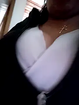 SelennaMoon – webcam model profile photo Image 19