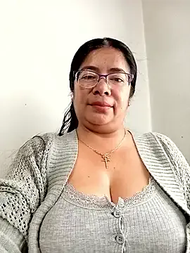 SelennaMoon – webcam model profile photo Image 3