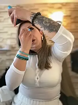 bunny_blonde – webcam model profile photo Image 14