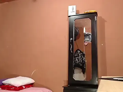 Jasmine_Whitee – webcam model profile photo Image 4