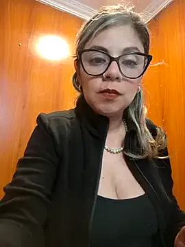 SofiaSins – webcam model profile photo Image 9