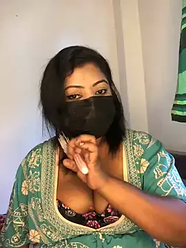 TyleneBuck – webcam model profile photo Image 13