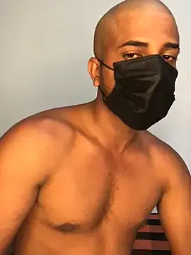 TyleneBuck – webcam model profile photo Image 4