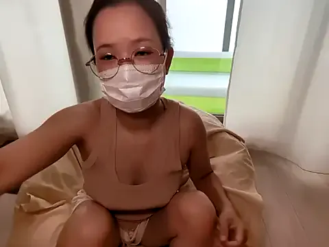 SelennaMoon – webcam model profile photo Image 2