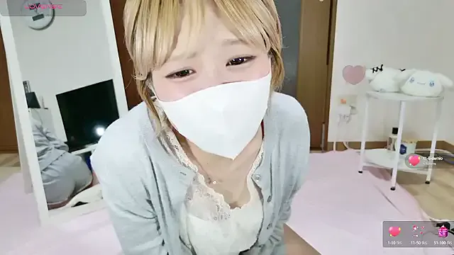 BlondeScarlettx – webcam model profile photo Image 3