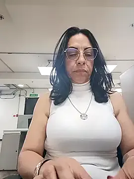 SusyBlair – webcam model profile photo Image 10