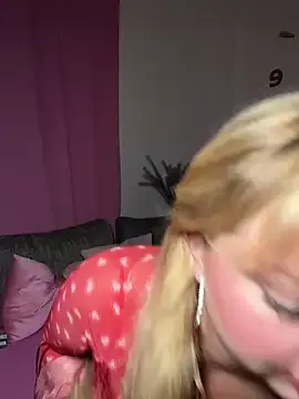 Loli_Belle – webcam model profile photo Image 11