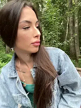 gravebabyxo – webcam model profile photo Image 10