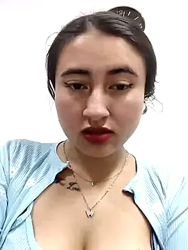 Tricky-Kitsune – webcam model profile photo Image 10