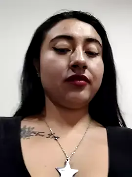 Tricky-Kitsune – webcam model profile photo Image 17