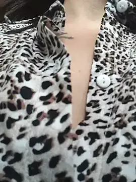 Tricky-Kitsune – webcam model profile photo Image 18