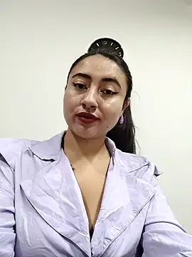 Tricky-Kitsune – webcam model profile photo Image 19