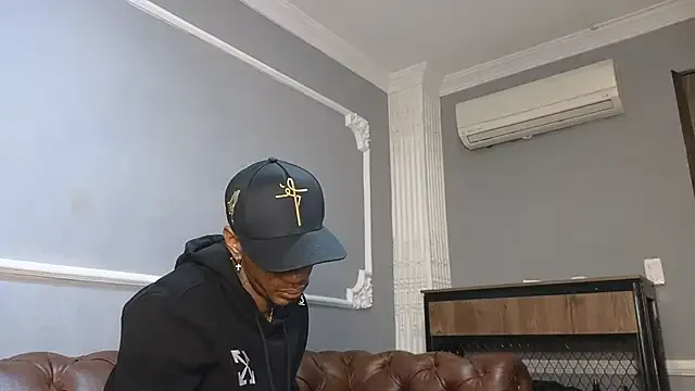 SusyBlair – webcam model profile photo Image 2