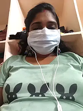 British_EmJess – webcam model profile photo Image 3