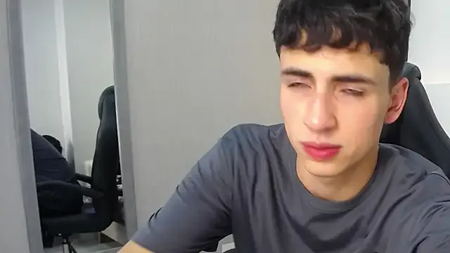 kroddy1985 – webcam model profile photo Image 5