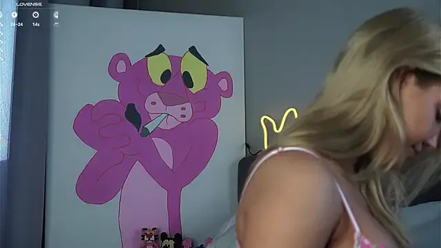 LizzieGreyX – webcam model profile photo Image 14