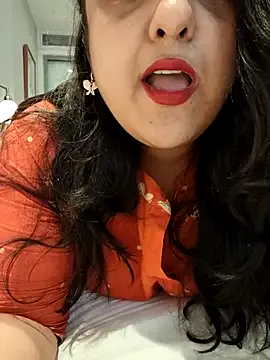 SusyBlair – webcam model profile photo Image 18