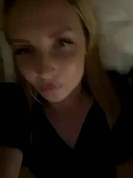 British_EmJess – webcam model profile photo Image 6