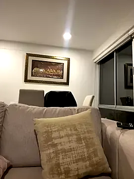 LoraDevine – webcam model profile photo Image 16