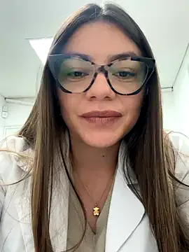 LoraDevine – webcam model profile photo Image 18