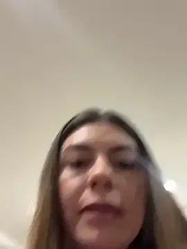 LoraDevine – webcam model profile photo Image 19