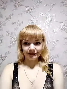 LoraDevine – webcam model profile photo Image 2